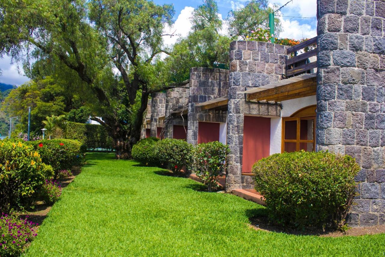 Hotel Posada De Don Rodrigo Panajachel Exterior photo